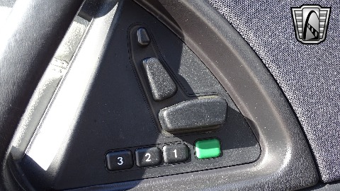 2002 Mercedes-Benz SL500 image 106