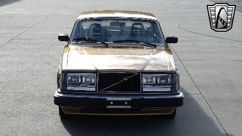 1981 Volvo 262C image 6