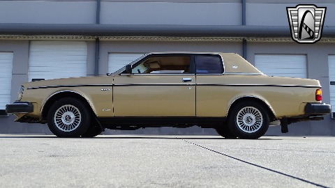 1981 Volvo 262C image 9