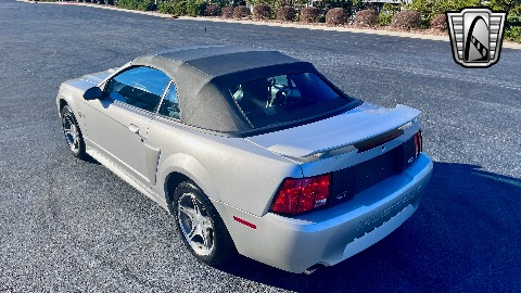 1999 Ford Mustang image 4