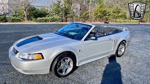 1999 Ford Mustang image 32