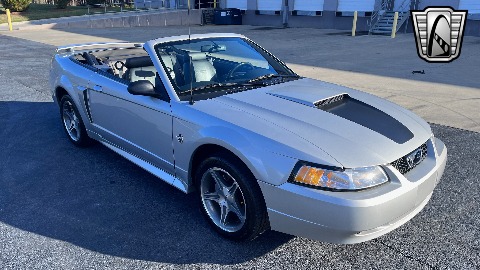 1999 Ford Mustang image 38