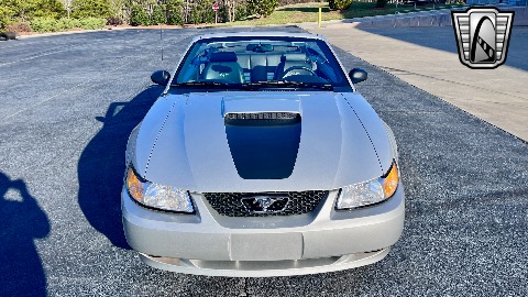 1999 Ford Mustang image 39