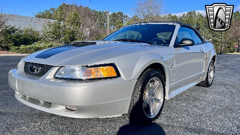 1999 Ford Mustang image 18