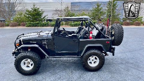 1977 Toyota FJ40 image 4