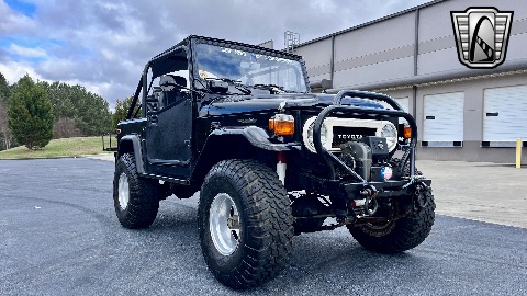 1977 Toyota FJ40 image 25