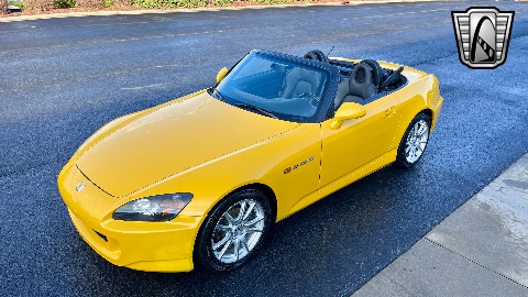 2005 Honda S2000 image 3