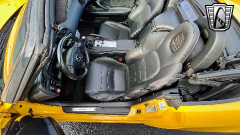 2005 Honda S2000 image 57