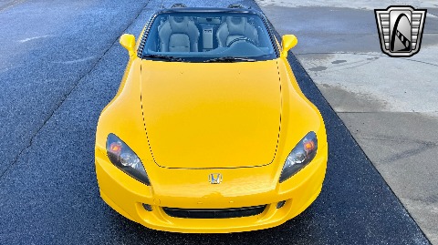 2005 Honda S2000 image 10