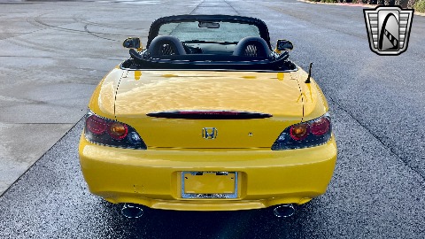 2005 Honda S2000 image 14