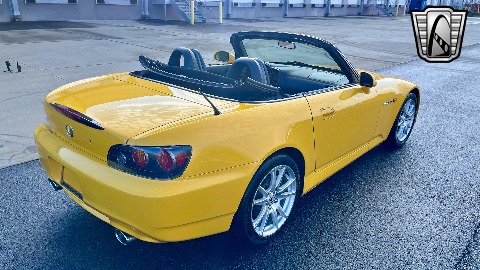2005 Honda S2000 image 15