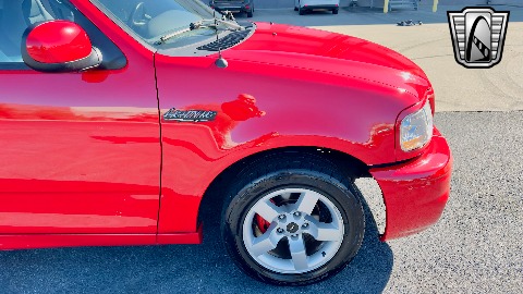 2001 Ford F150 image 32