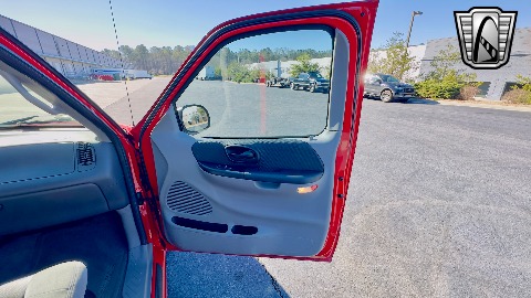 2001 Ford F150 image 69