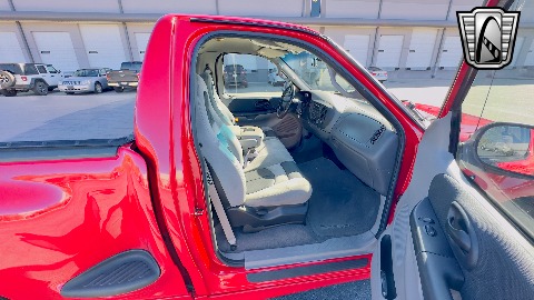 2001 Ford F150 image 71