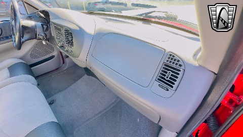 2001 Ford F150 image 74