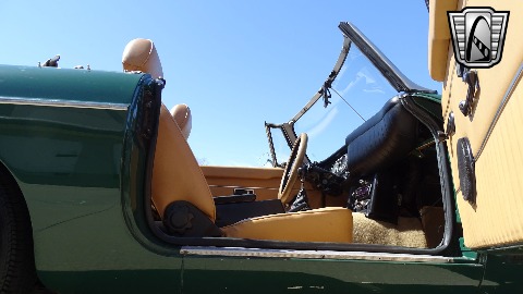 1970 MG MGB image 108