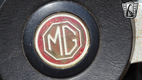 1970 MG MGB image 105