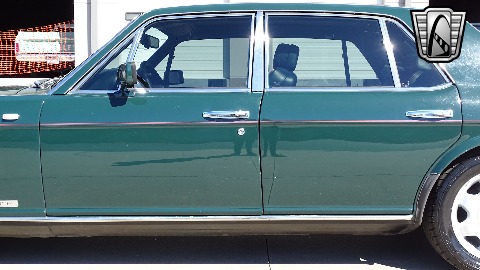 1994 Bentley Brooklands image 33