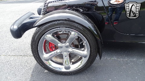 2000 Plymouth Prowler image 19