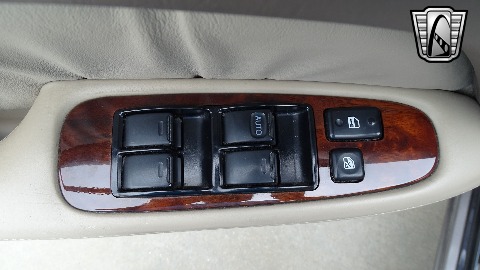 1996 Lexus LS400 image 82