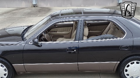 1996 Lexus LS400 image 35