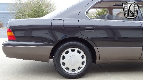 1996 Lexus LS400 image 43