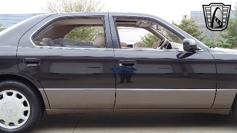 1996 Lexus LS400 image 46