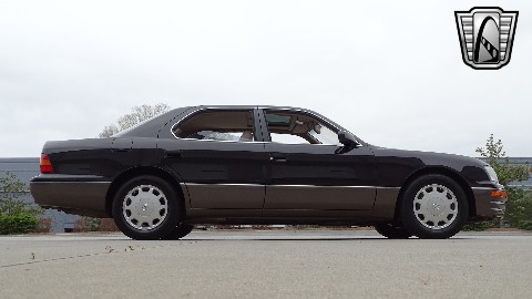 1996 Lexus LS400 image 21