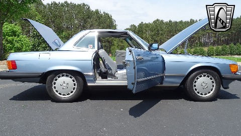 1987 Mercedes-Benz 560SL image 56