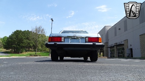 1987 Mercedes-Benz 560SL image 38