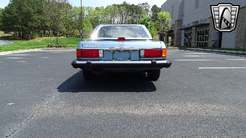 1987 Mercedes-Benz 560SL image 39