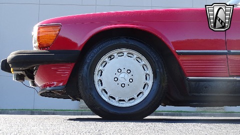 1989 Mercedes-Benz 560SL image 30