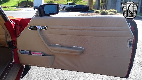 1989 Mercedes-Benz 560SL image 101