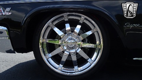 1966 Chevrolet Impala image 32