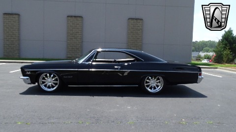 1966 Chevrolet Impala image 9