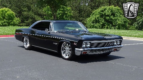 1966 Chevrolet Impala image 24