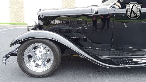 1932 Ford Roadster image 31