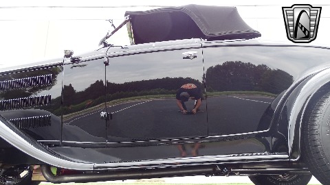 1932 Ford Roadster image 33