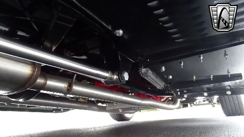 1932 Ford Roadster image 60