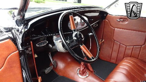 1932 Ford Roadster image 89