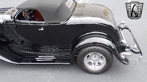1932 Ford Roadster image 38