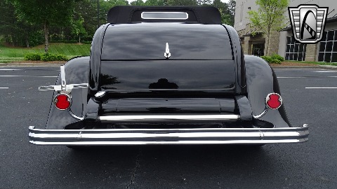 1932 Ford Roadster image 40