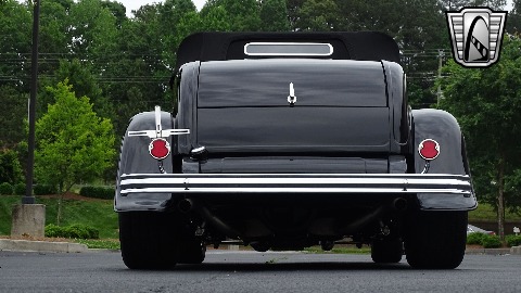 1932 Ford Roadster image 15