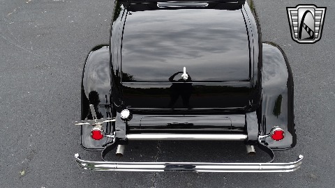 1932 Ford Roadster image 41