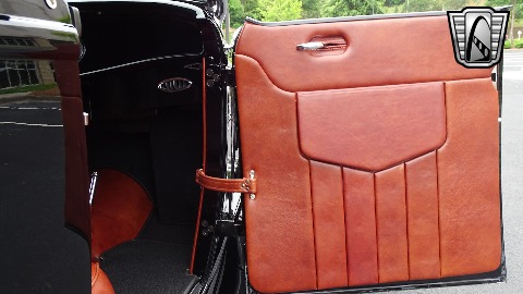 1932 Ford Roadster image 95