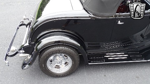 1932 Ford Roadster image 44