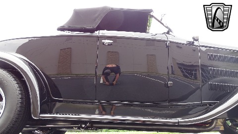 1932 Ford Roadster image 45