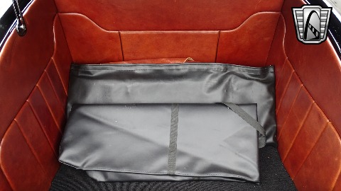 1932 Ford Roadster image 75