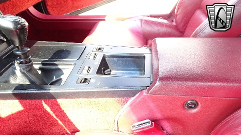 1985 Chevrolet Corvette image 81
