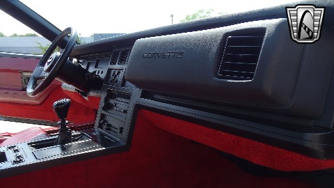 1985 Chevrolet Corvette image 83